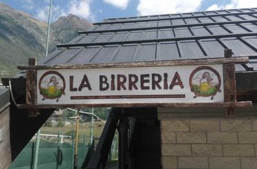 Località Epinel / Caffè e gelati La Birreria